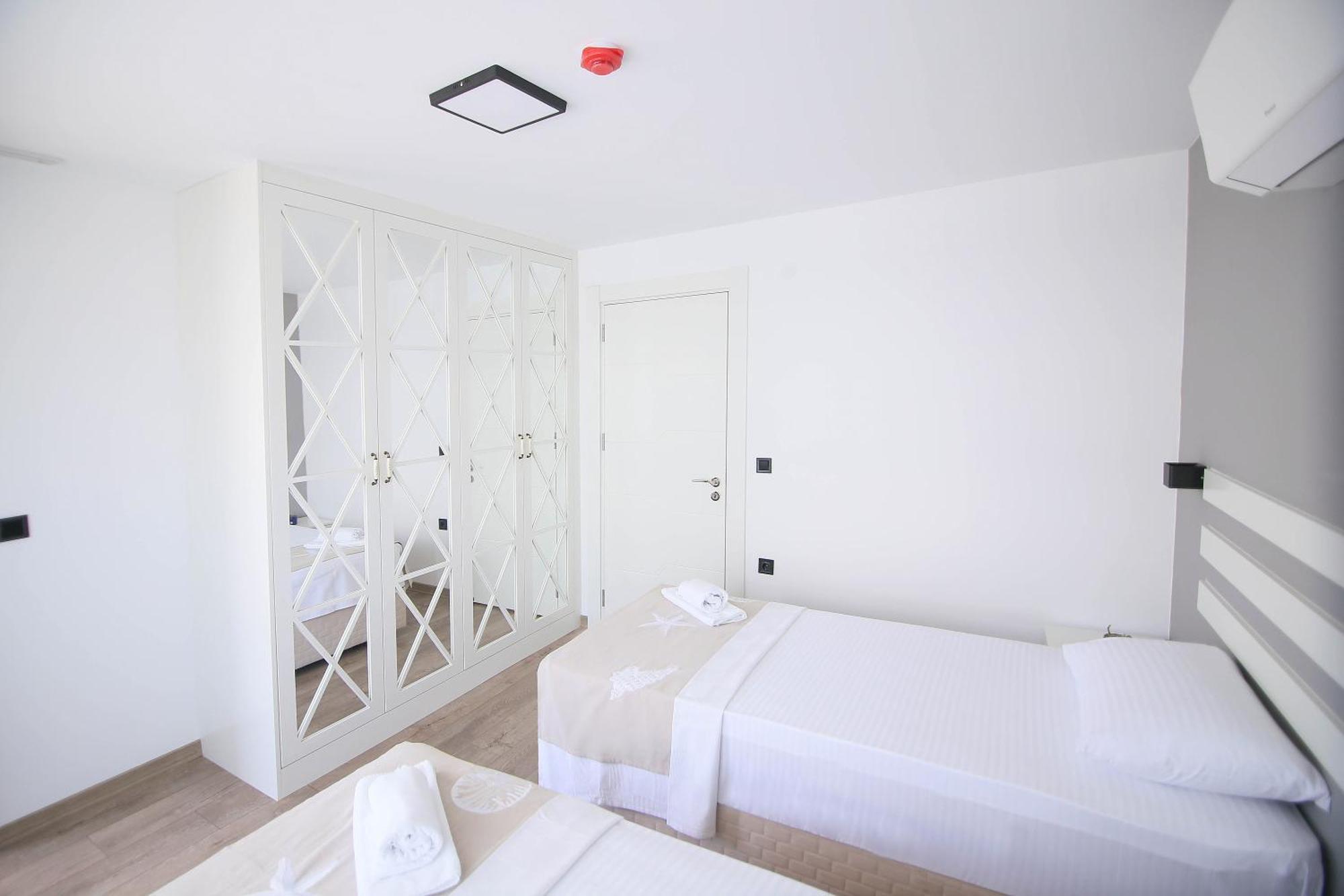 Krem Marin Otel Çeşme Eksteriør billede