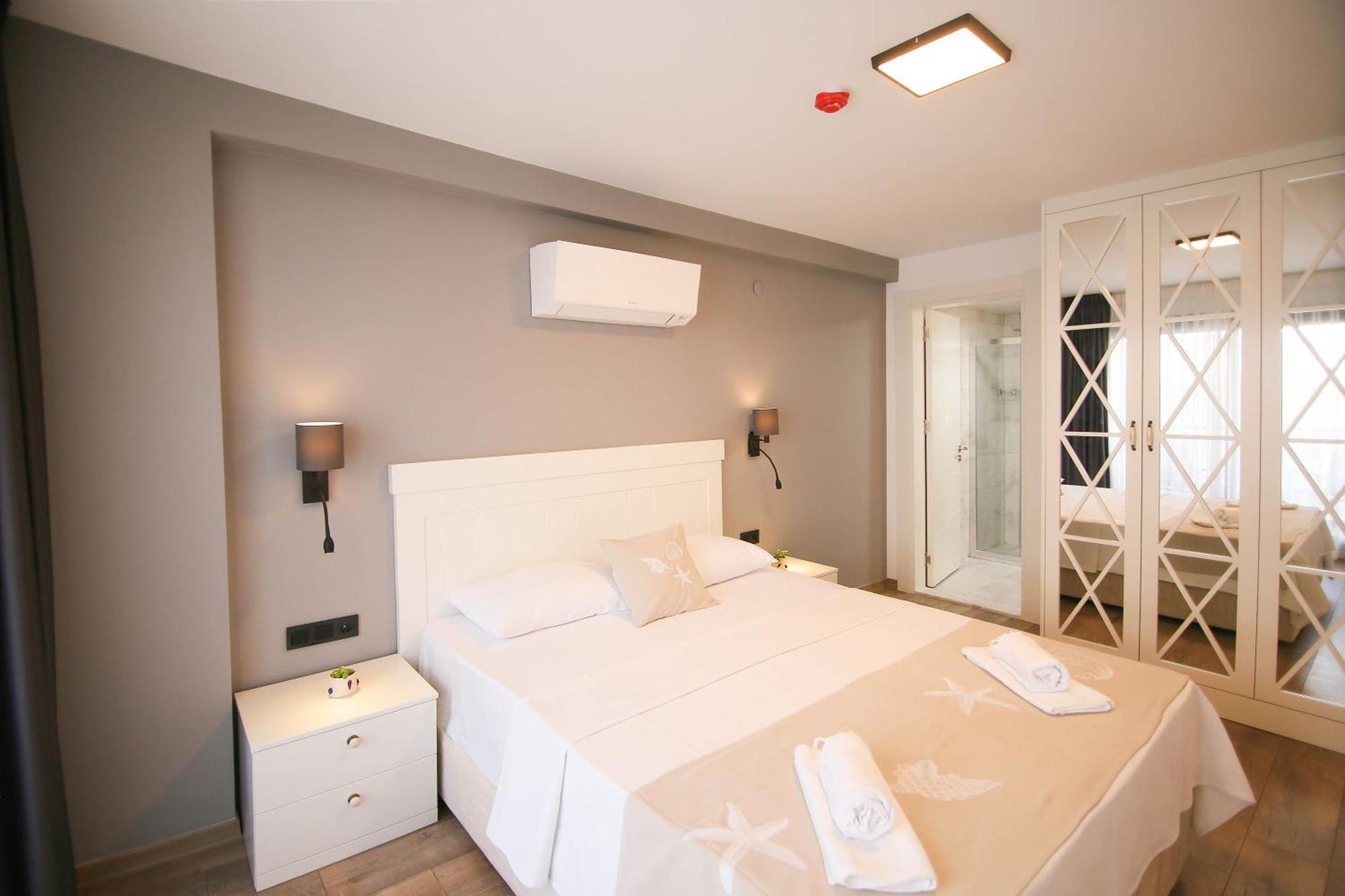 Krem Marin Otel Çeşme Eksteriør billede